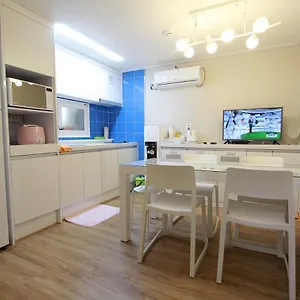 ホームステイ Hongdae Cocon - Female Only, ソウル特別市