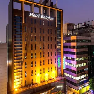 Hotel Tirol, Seoel